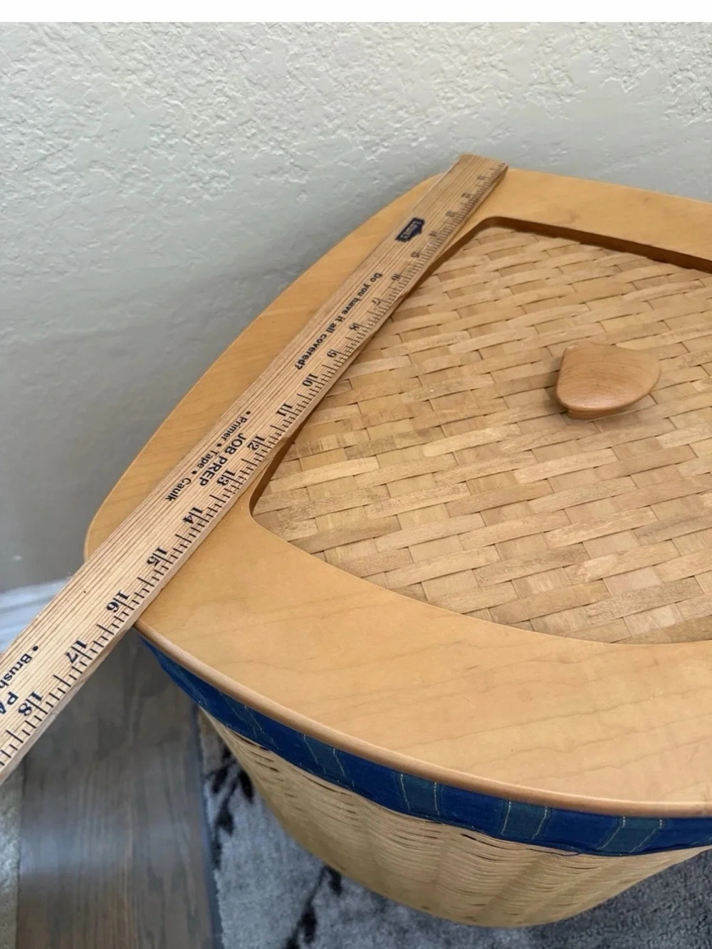 Longaberger Corner Laundry Hamper Maple Wood Lid Plastic Liner Cornflower Large